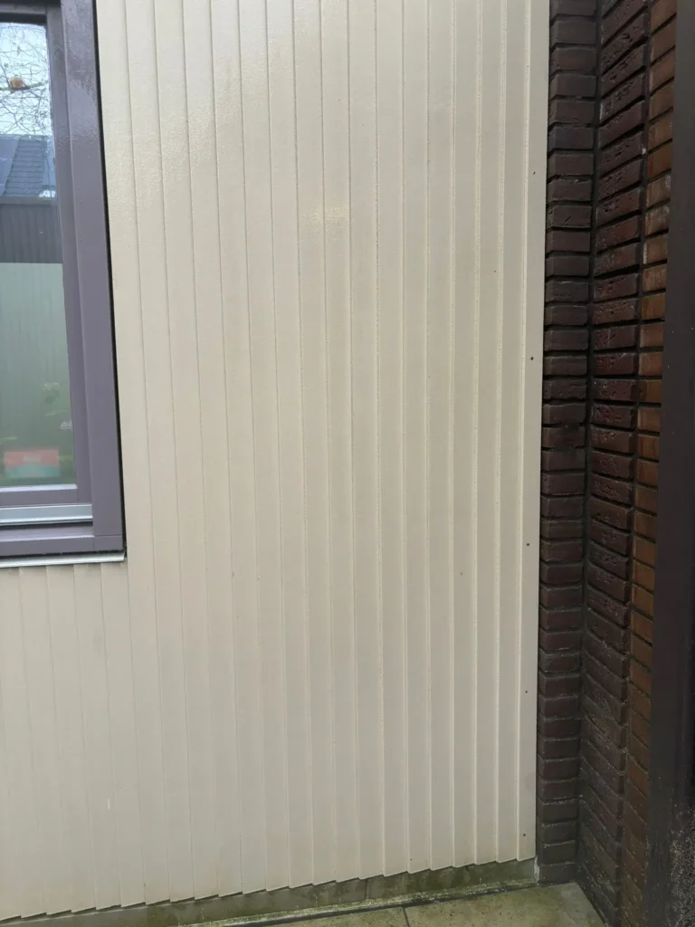 Beplating reiniging Schepenlaan Medemblik na hogedrukreiniging Kings Cleaning