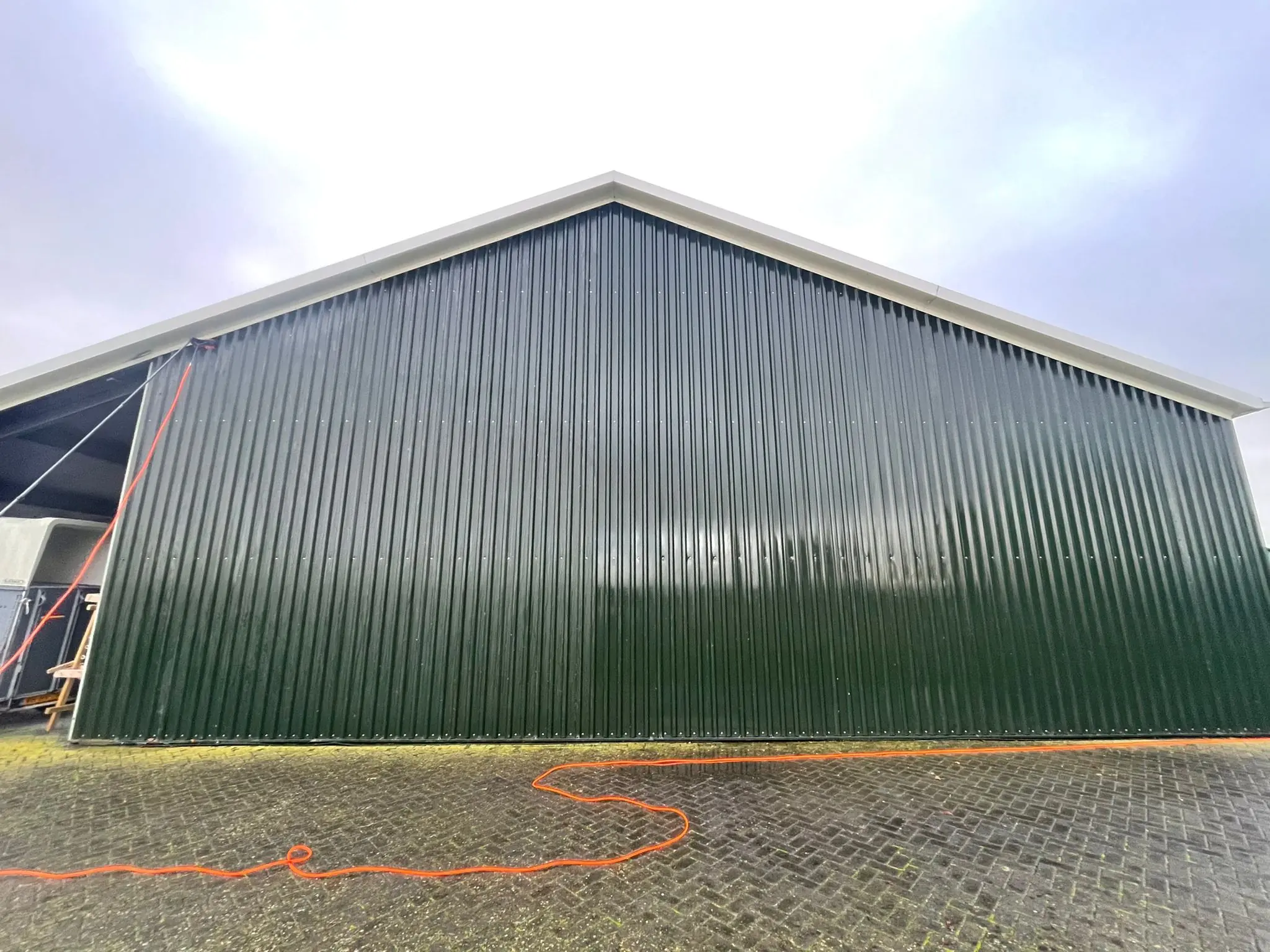 Boeidelen reiniging loods Familie Moses na osmosewater reiniging Kings Cleaning