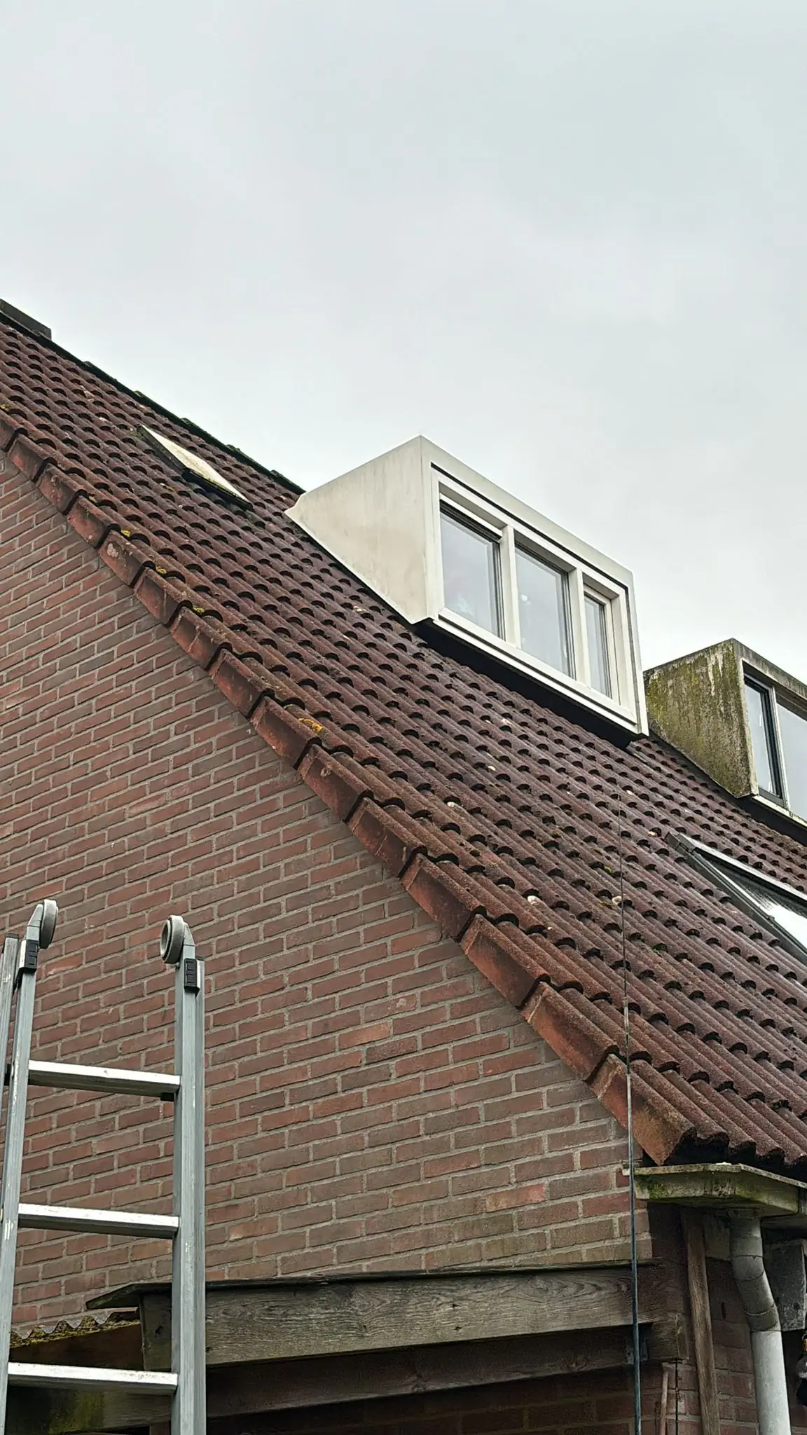 Dakkapel reiniging Vlaanderenstraat Alkmaar na professionele reiniging Kings Cleaning